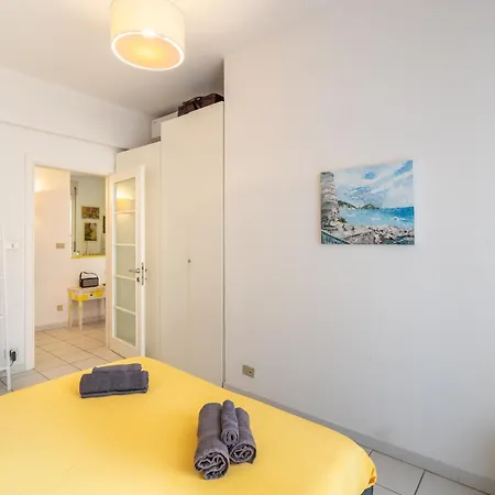 Centro - Grande Terrazzo Vivibile Apartament Alassio